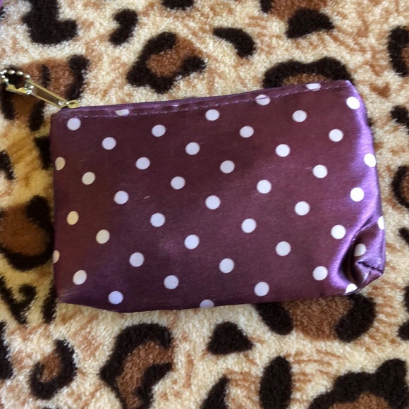 Purple Tote w/polka dot scarf and accessories - Picture 2 of 7